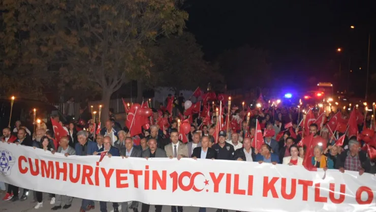 Cumhuriyetin 100. Yılı Arguvan'da Çoşkuyla Kutlandı