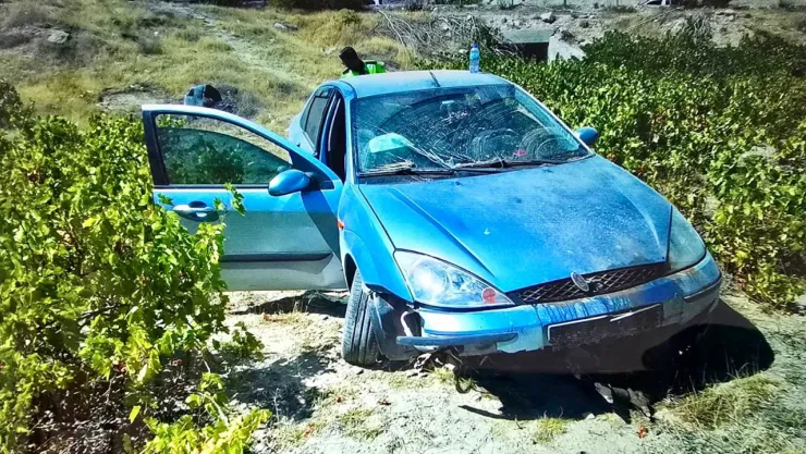 Darende'de Otomobil Yoldan Çıktı: 2 Yaralı