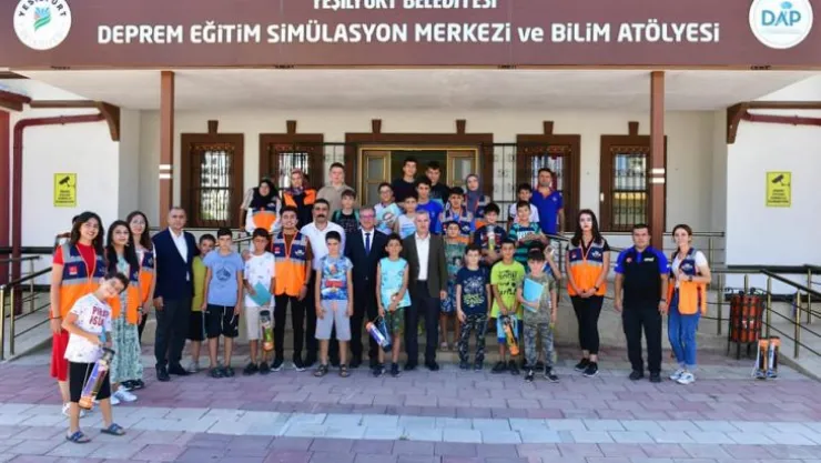 Deprem Değil, Bilinçsizlik ve Tedbirsizlik Öldürür!