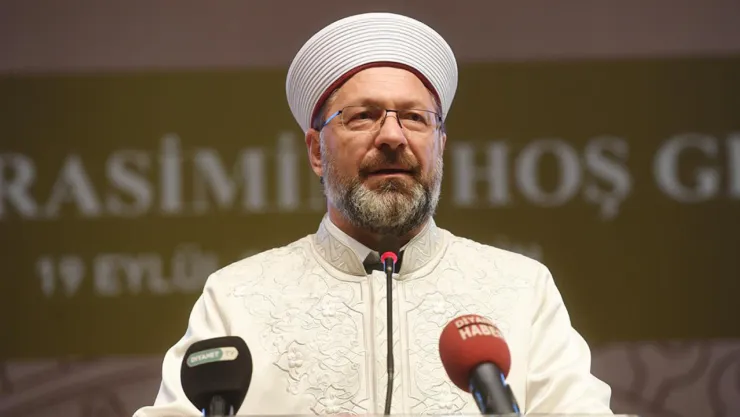 Diyanet İşleri Başkanı Erbaş: Leman dergisini lanetliyorum