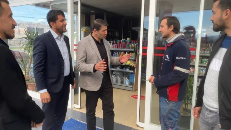 Dönmezer, Kale'de esnaf ziyaretinde bulundu