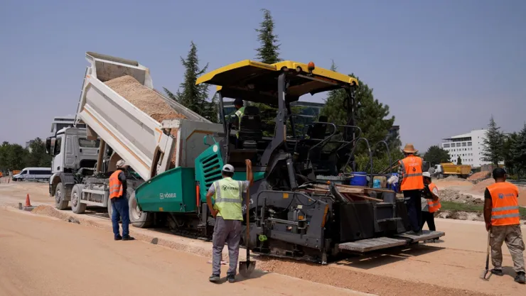 Elazığ'da trafik akışını rahatlatmak amacıyla başlatılan çalışmalar sürüyor