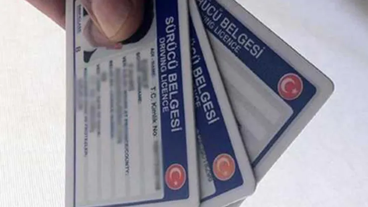 Eski tip ehliyetlerin süresi doluyor