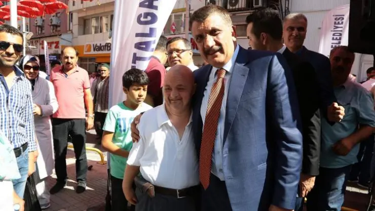 Fahri Kayahan Anısına Türkü Dinletisi Gerçekleştirildi