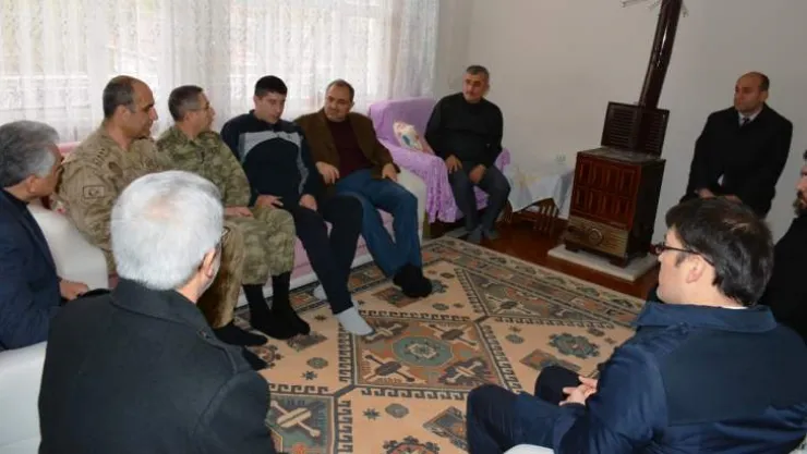 Vali Kaban, Zeytindalı Harekâtı'nda Yaralanan Askerimiz ve Şehit Ailelerini Ziyaret Etti