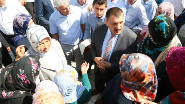 Çalık Ve  Gürkan, Karabağlar Mahallesi Sakinlerini Dinledi