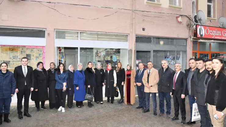 Hanife Yazıcı'dan Şehit Ailelerine Ziyaret