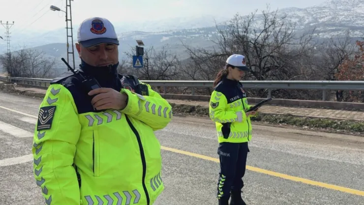 İl Jandarma Komutanlığı Ekiplerince Drone Destekli Trafik Denetimi Gerçekleştirildi