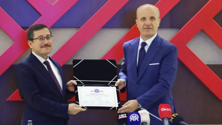 İnönü Üniversitesi 'Engelsiz Üniversite Ödüllerinde' 3'üncü Oldu