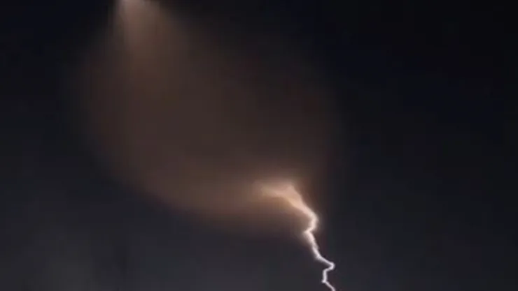 İran siyonistleri ilk defa Hürremşehr füzeleri ile vurdu