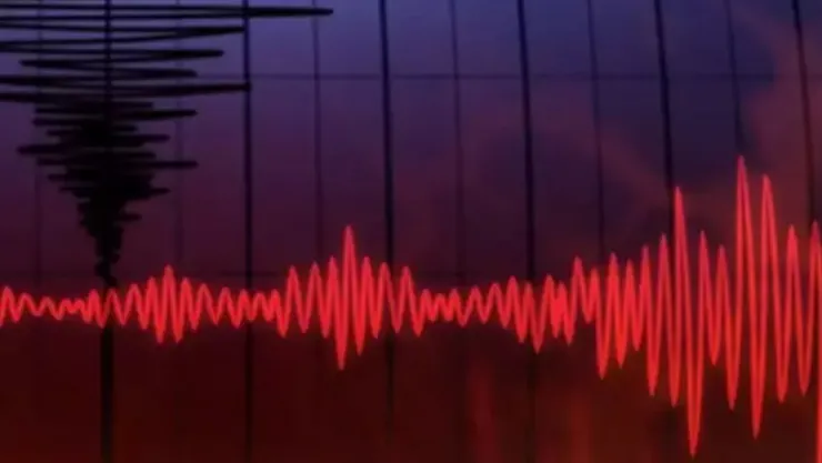 İzmir'de 3,5 büyüklüğünde deprem