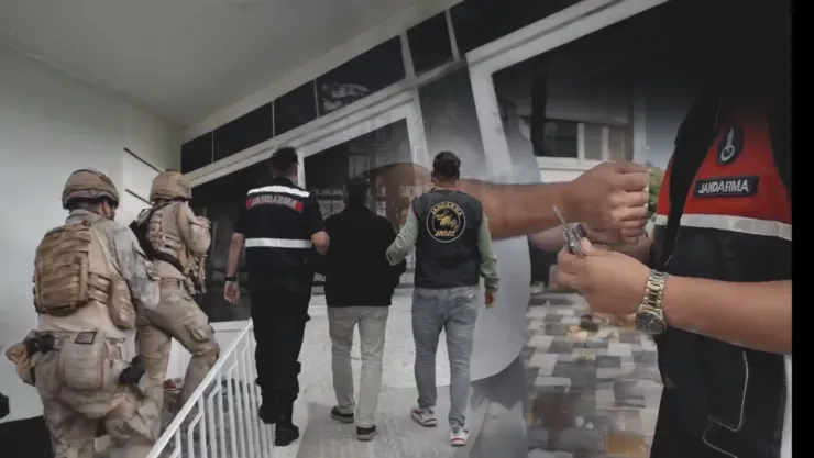 Jandarmadan 30 İlde Eş Zamanlı FETÖ Operasyonu