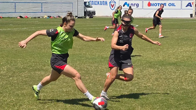 Kadın A Millî Takımı, Yunanistan Maçına Hazır