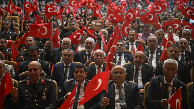 Kahramanlarla Kardeşlik Yolunda: Malatya'da Gaziler Günü Yürüyüşü