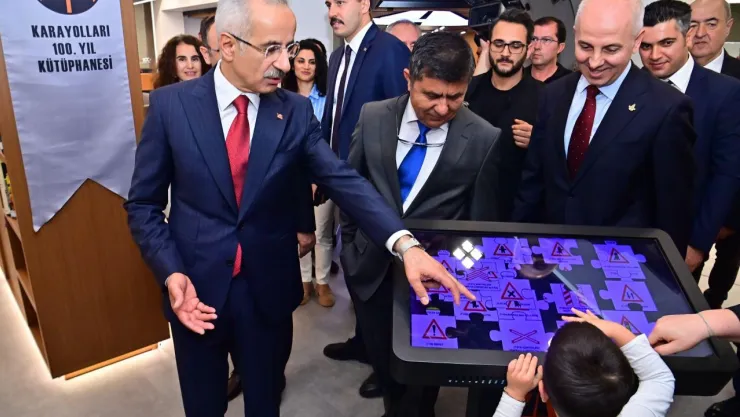 Karayolları 100. Yıl Kütüphanesi Açıldı