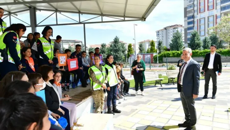 'Karayolları Trafik Haftası' Programı Düzenlendi