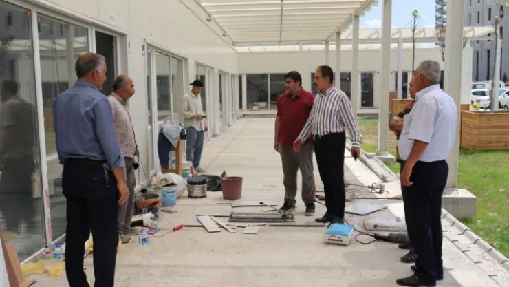 Keskin, 'Yerel kurumlara yetki ve destek verilseydi çarşı 7 ayda bitirilirdi'