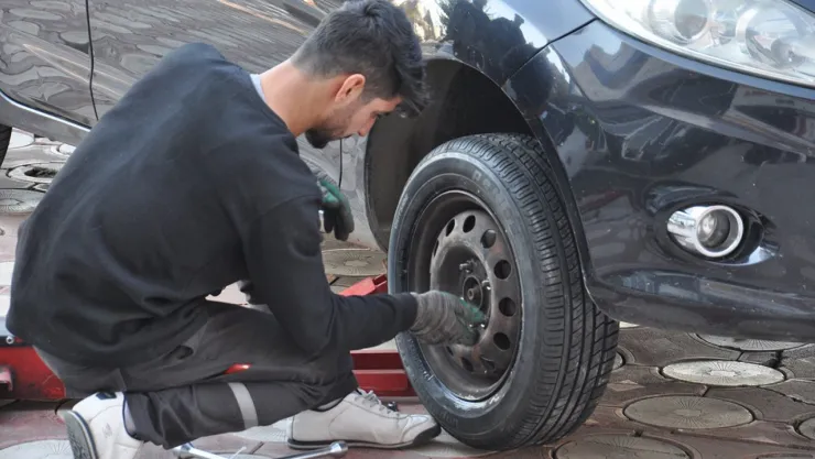 Kış lastiği zorunluluğu sona erdi