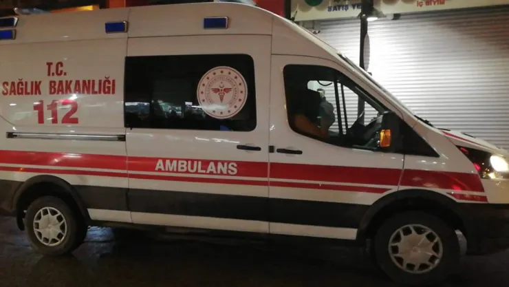 Konteyner kentte silahlı ve bıçaklı kavga: 1 yaralı