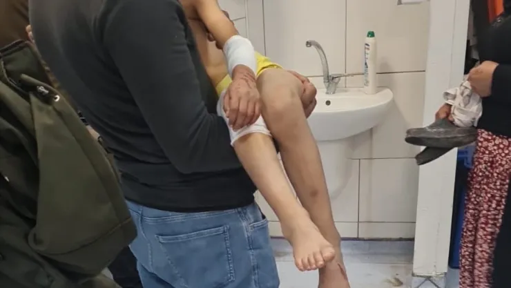 Köpeklerin saldırısına uğrayan çocuk yaralandı