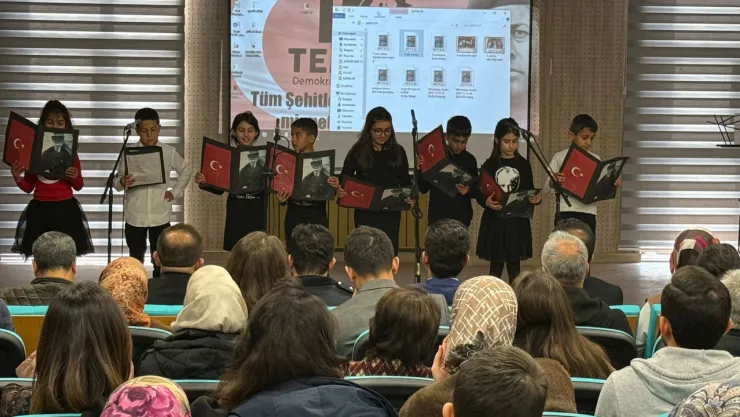 Kuluncak'ta 24 Kasım Öğretmenler Günü Programı Düzenlendi