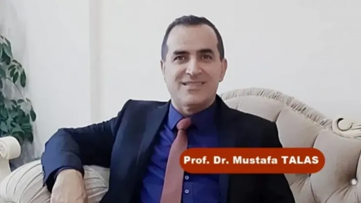 Makedonya'nın Gostivar Şehrinde Bir Türk Bayrağı: Uluslararası Vizyon Üniversitesi