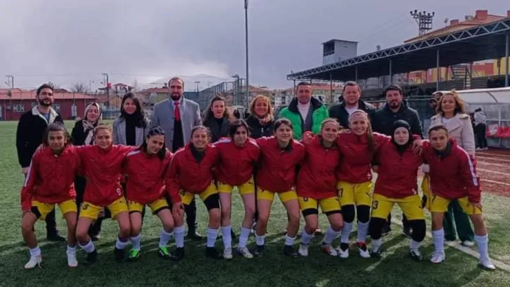 Malatya Bayan Futbol Takımı Liglere Katılmama Kararı Aldı..