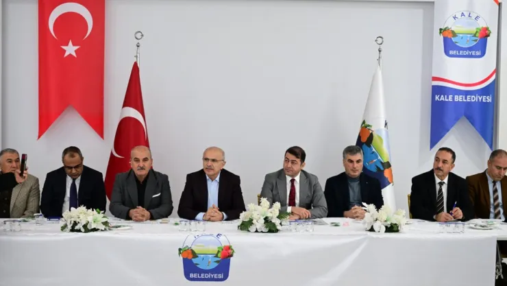 Malatya Büyükşehir Belediye Başkanı Sami Er, Kale İlçesini ziyaret etti
