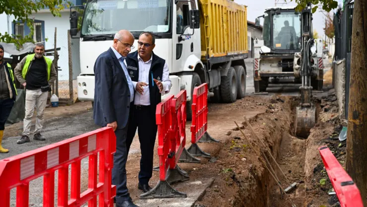 Malatya'da 95 Kilometrelik İçme Suyu Hattı Yenileniyor: Başkan Sami Er Çalışmaları İnceledi