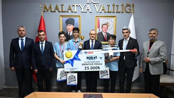 Malatya'da fen lisesi öğrencilerinin yaptığı İHA Türkiye birincisi oldu