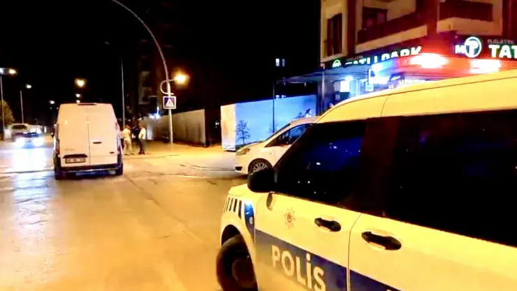 Malatya'da Silahlı Kavga: Bir Kişi Ayağından Yaralandı