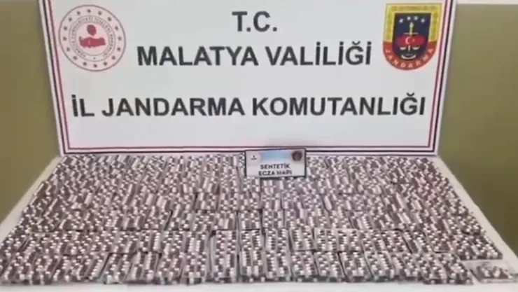 Malatya'da Uyuşturucu Operasyonu: 5 Bin 419 Sentetik Hap Ele Geçirildi