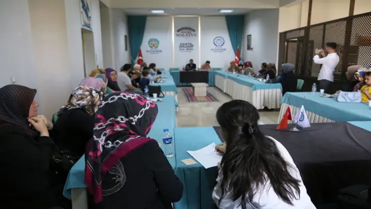 Malatya Kent Konseyi İsviçre Büyükelçiliği İle Birlikte Yalnız Değilsiniz Biz Bir Aileyiz Projesi