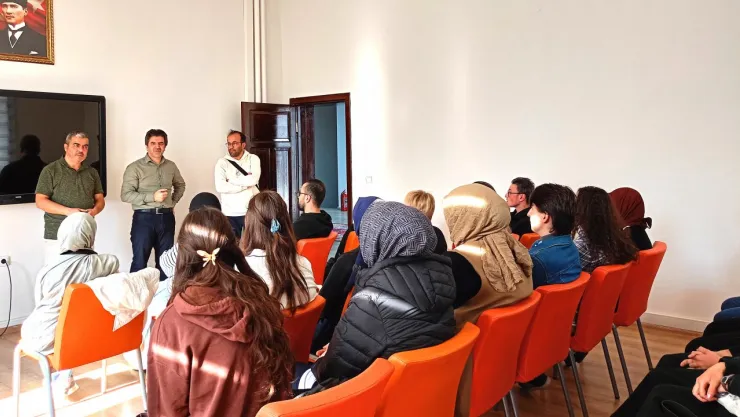 Malatya Kent Konseyi'nde 'Dijital Fotoğrafçılık Kursu' Eğitimleri Başladı