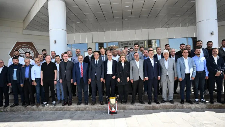 Malatya Yeşilyurtspor'da Kulüp Başkanı Adnan Çoban Güven Tazeledi