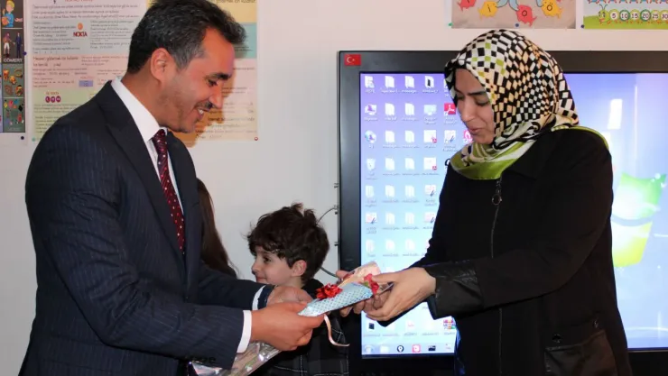 Okyay, 24 Kasım'da Öğretmenleri Unutmadı