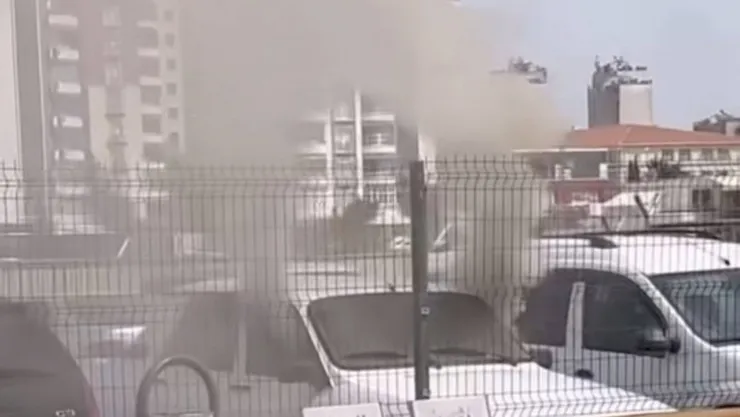 Otomobilde şarjda bırakılan telefon yangına sebep oldu