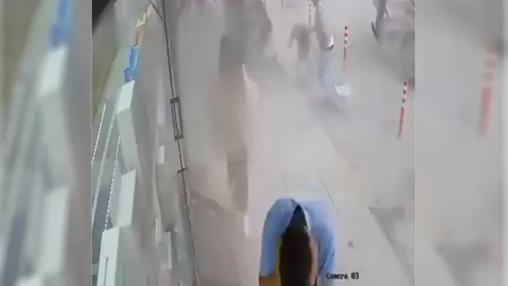 Patlayan tır lastiği korku dolu anlar yaşattı