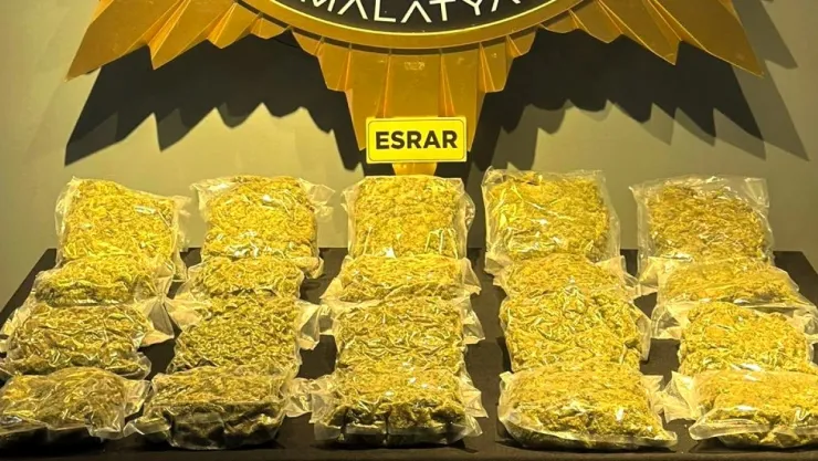 Polis Operasyonu Başarılı: Hekimhan'da 12,8 Kilo Esrarla 1 Şüpheli Gözaltında