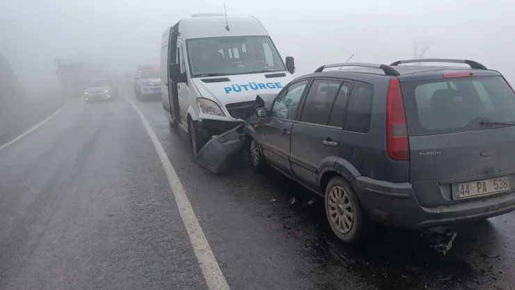 Pütürge'de Meydana Gelen Yaralamalı Trafik Kazası