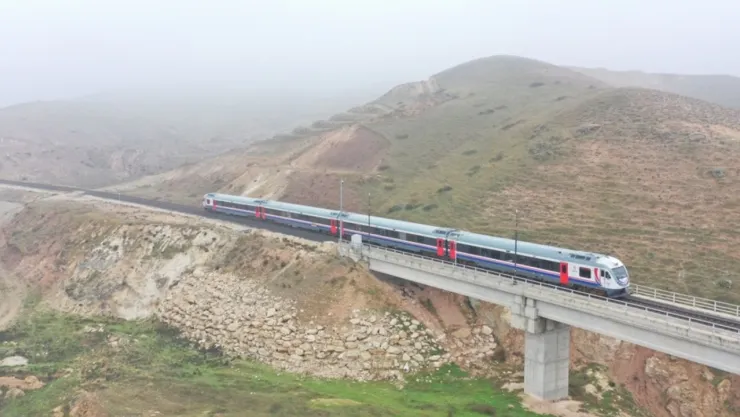 Siirt-Kurtalan arası 34 kilometrelik yeni demiryolu inşa edilecek