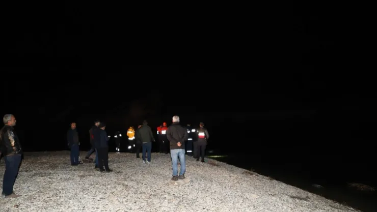 Tekneleri batan balıkçılar AFAD ekipleri tarafından kurtarıldı