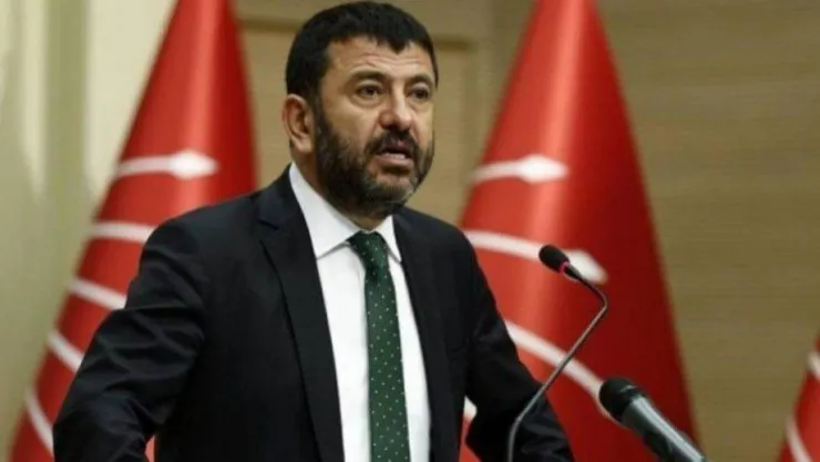 Teze Cami'miz, Akpınar Meydanı'mız, Niyazi Mısri Caddemiz, Sıtmapınarı'mız yerle bir
