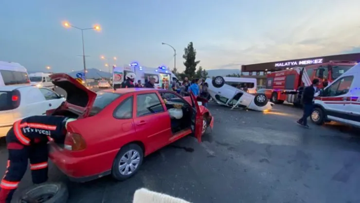 Trafik Kazasında 2 yaralı
