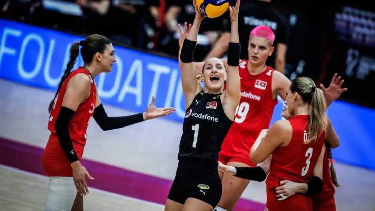 Türk Voleybolu Zirvede: Filenin Sultanları Dünya İkincisi