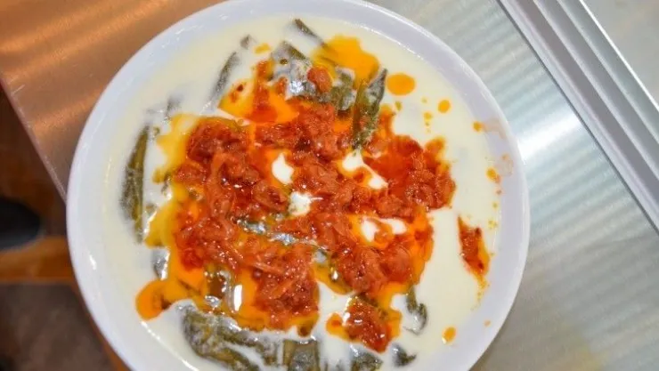 'Türkan Hanımın Konağı' Dizisinde 'Padişah Yemeği' Kiraz Yaprağı Sarmasının Tanıtımı Yapıldı