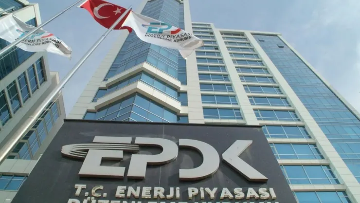 Türkiye'nin ocak ayında petrol ithalatı yaklaşık 2 buçuk milyon ton oldu
