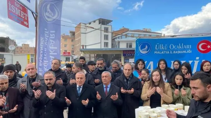 Ülkü Ocakları 6 Şubat Depremlerinin Yıl Dönümü ve Miraç Kandili Münasebetiyle Aşure İkramında Bulundu