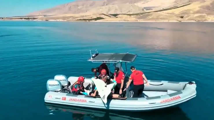 UMKE ve Jandarma Ekipleri Gerçeğe Yakın Tatbikatta Hünerlerini Gösterdi