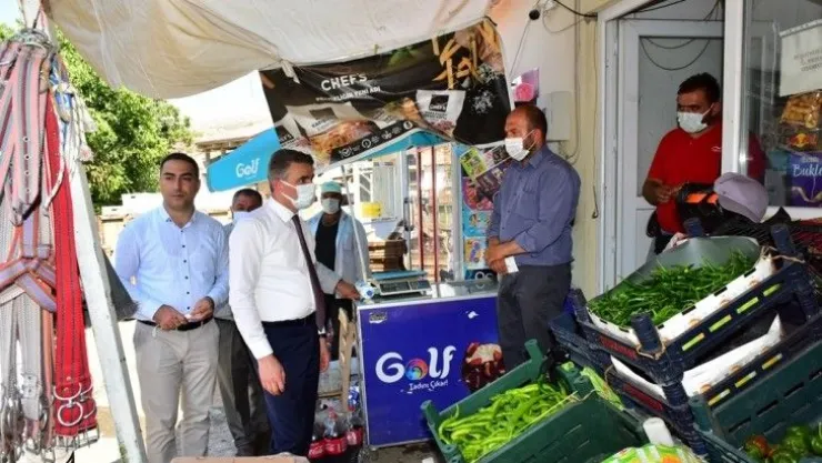 Vali Baruş, Doğanyol İlçesinde Muhtarlarla Toplantı Düzenledi